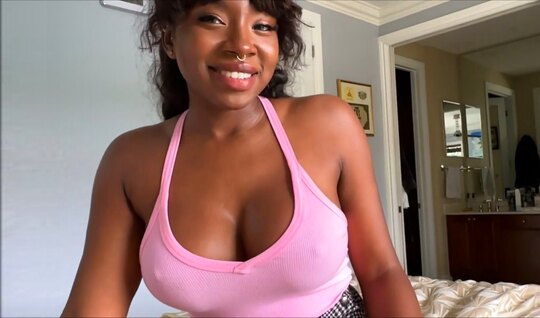 Busty black woman exposed her ass for anal sex