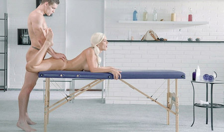 Fucks in all holes statuesque blonde with a massage...